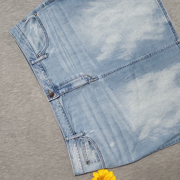 A.N.A. Plus-Size Curvy Light Wash Distressed Denim Short Mini Pencil Skirt - Picture 3 of 17